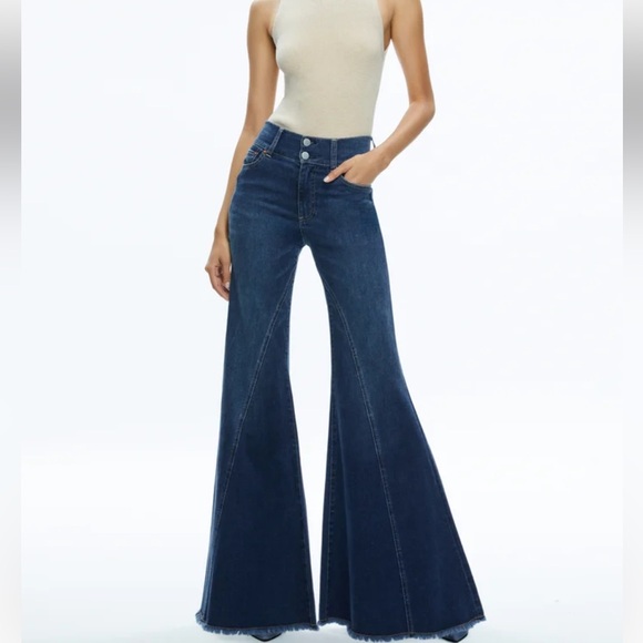 Alice + Olivia Blue Beautifully Seamed Jeans - NWOT